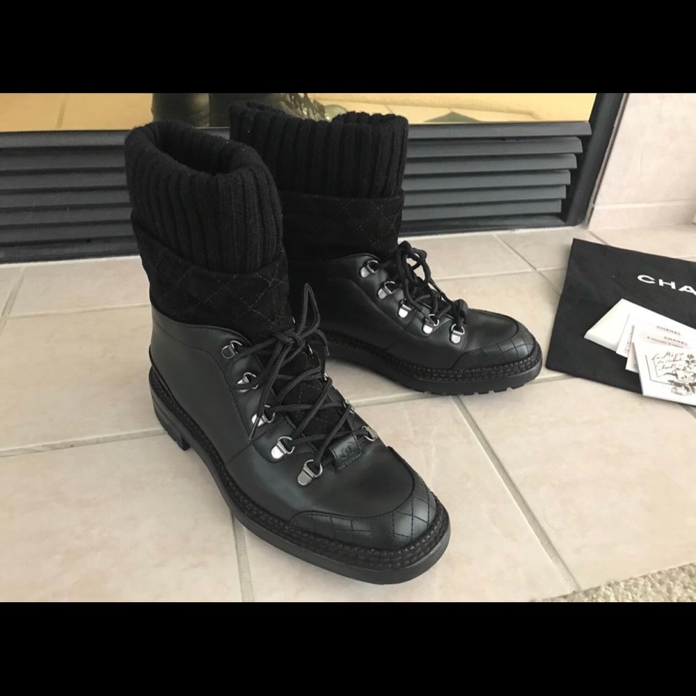 (SOLD)Chanel Quilted Motorcycle Leather Boots$1350